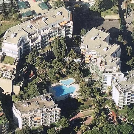 Swimmingpool+Sea Sanremo